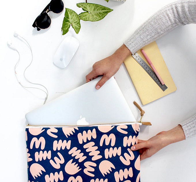Bunch Blue Laptop Sleeve - Zana Products
