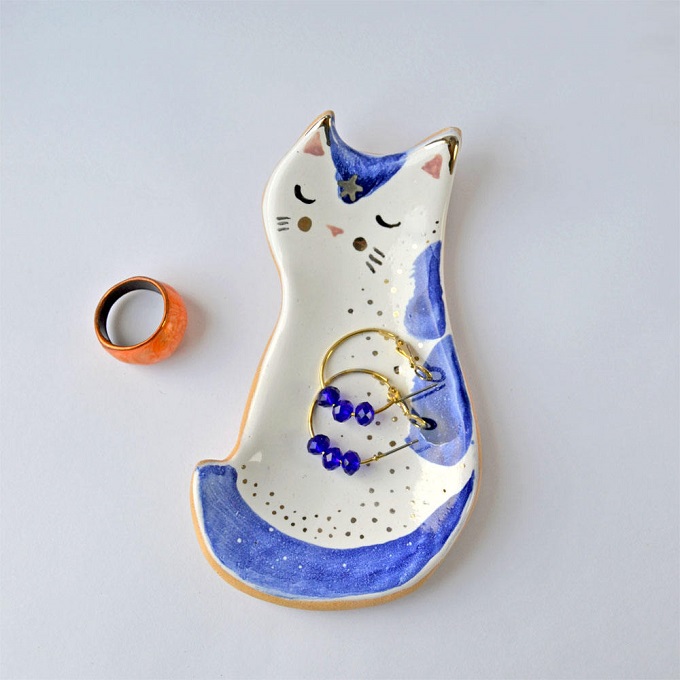 Ceramic Cat Dish - Mrs Bisquit Art