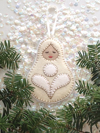 Matryoshka Ornament / Still Life Home