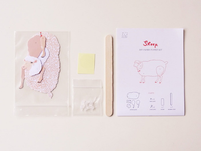 DIY Puppet Set / Furze Chan