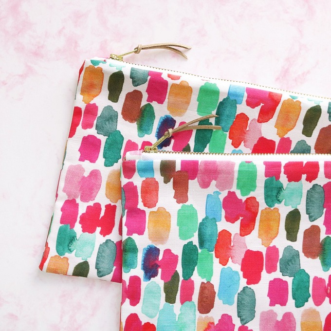 Pouch / Juliet Meeks