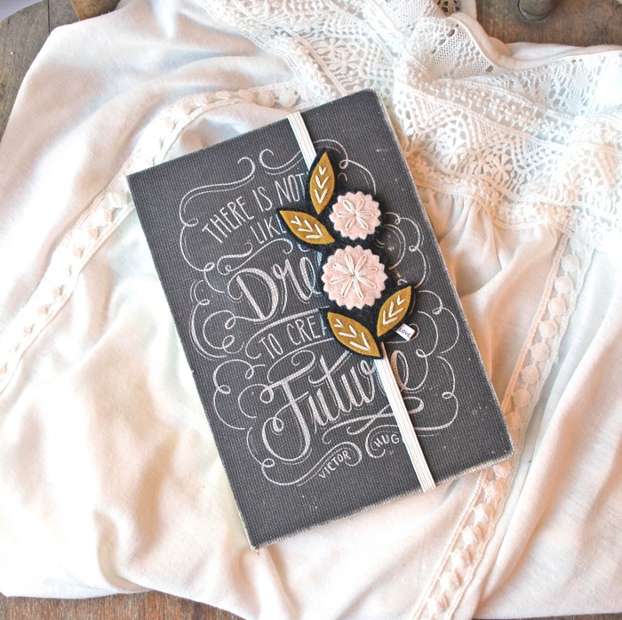 Bookmark / Love Maude