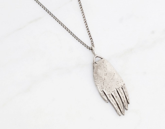 Silver Hand Amulet Necklace - Datter
