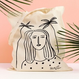 Girl and Palms Tote bag