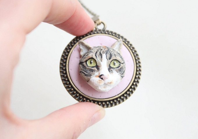 Custom Pet Portrait on Pendant - Nico Made Me